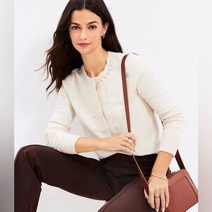 LOFT Women’s Oatmeal/Cream‎ Scalloped Pointelle Henley Sweater Medium